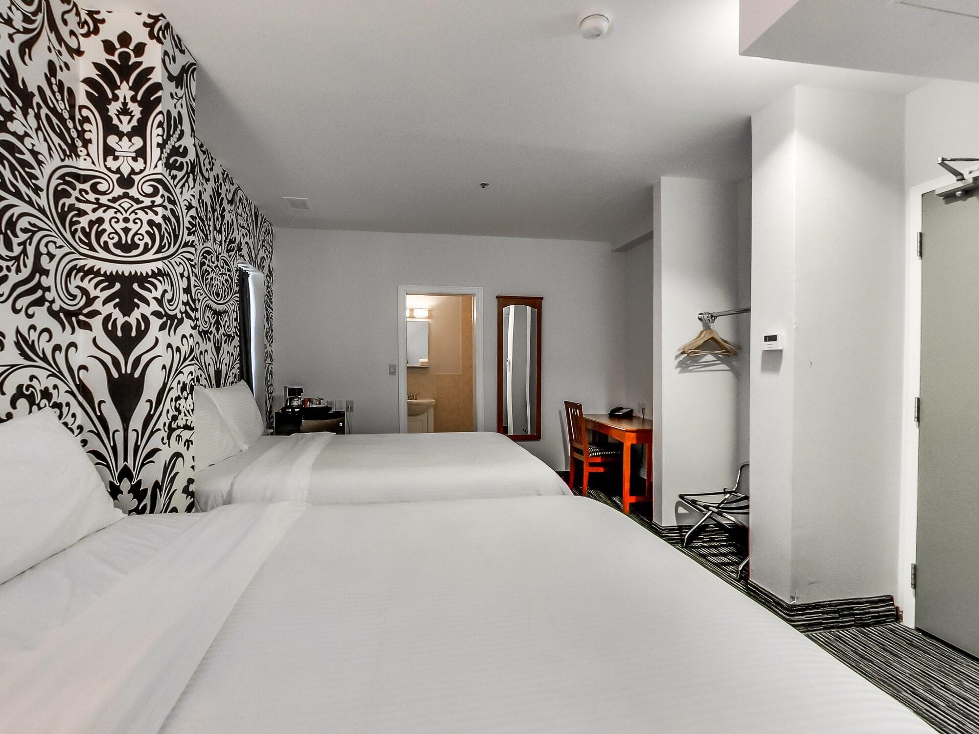 Isabella Hotel & Suites Торонто Екстериор снимка